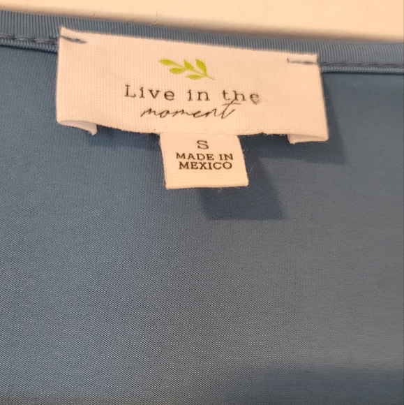 NWT Shirt - Picture 2 of 3